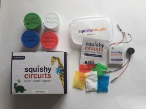 Image de cours - Premiers pas avec Squishy Circuits