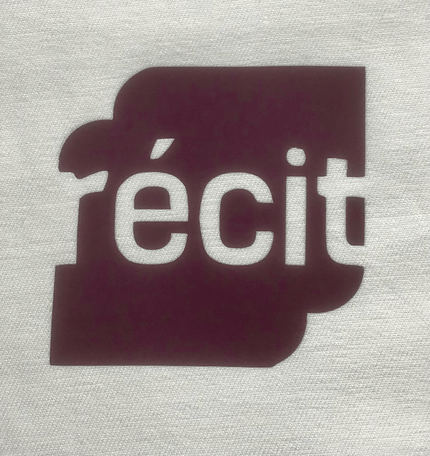 Logo dui récit sur du tissus
