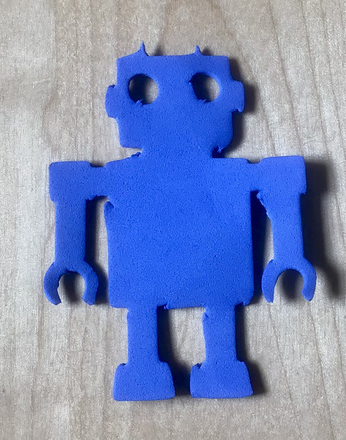 Image d'un robot en mousse.